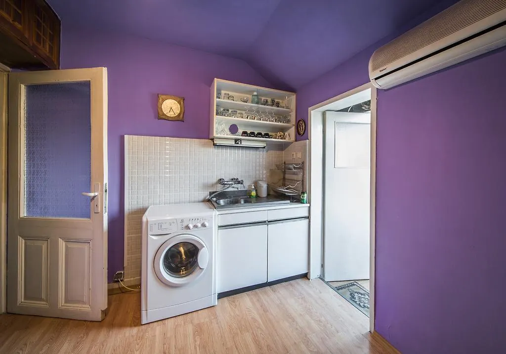 Sunny Apartment ソフィア